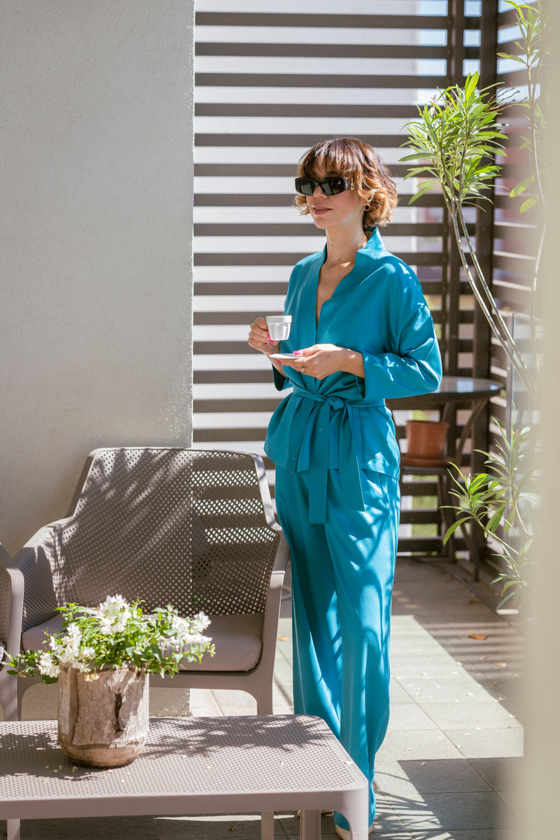 Classic Turquoise Tailoring Kimono